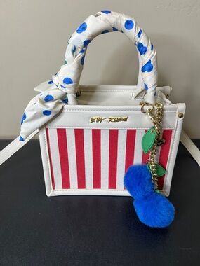Betsey Johnson | Blueberry 🫐 Summer 4th of July Charm Scarf Crossbody Mini Tote